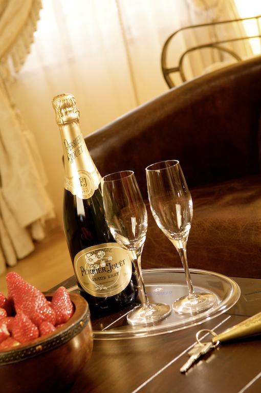 Schlosshotel Burghaus Kronenburg Dahlem  Ngoại thất bức ảnh